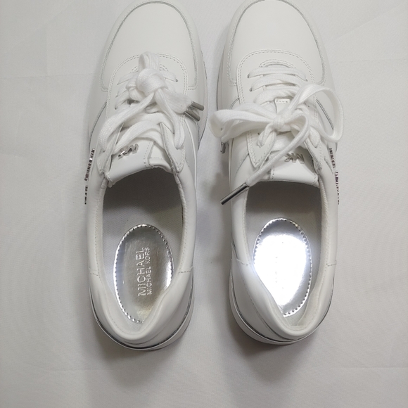 Michael Kors new Size 8 Allie trainer leather sneakers - Picture 6 of 9